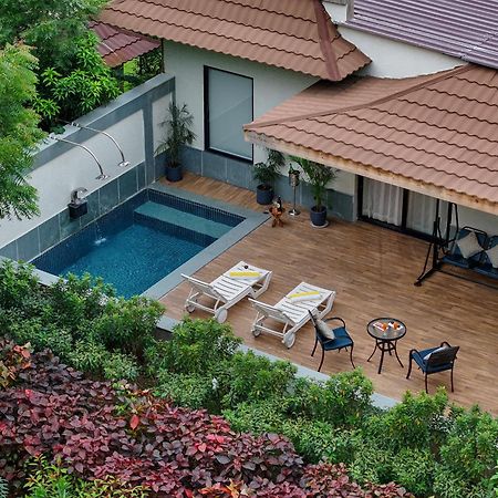 Anandam - A Luxury Resort In Удайпур Экстерьер фото