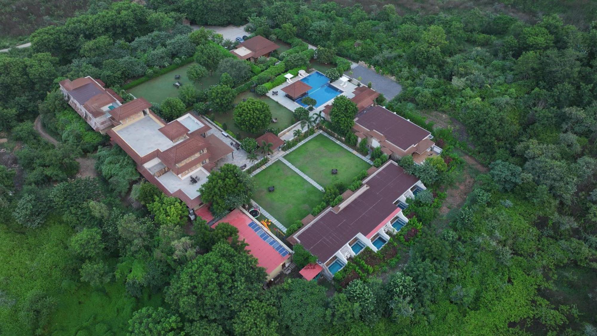 Anandam - A Luxury Resort In Удайпур Экстерьер фото