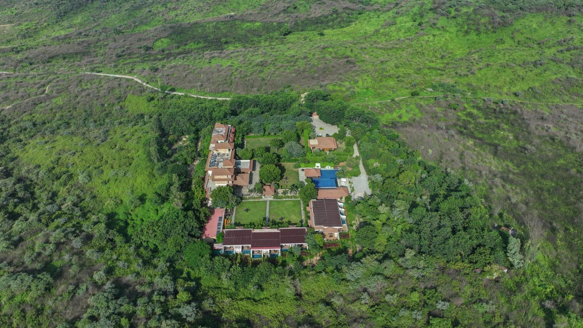 Anandam - A Luxury Resort In Удайпур Экстерьер фото