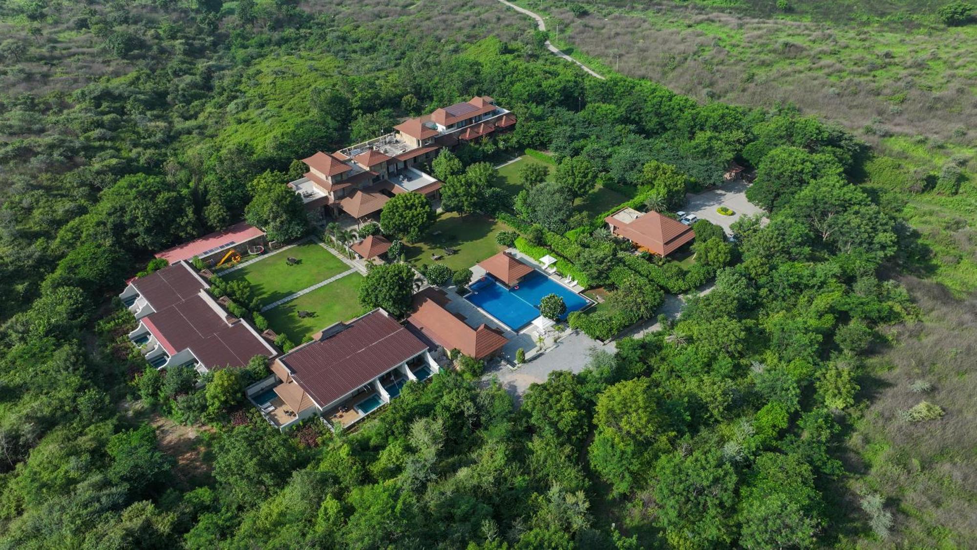 Anandam - A Luxury Resort In Удайпур Экстерьер фото