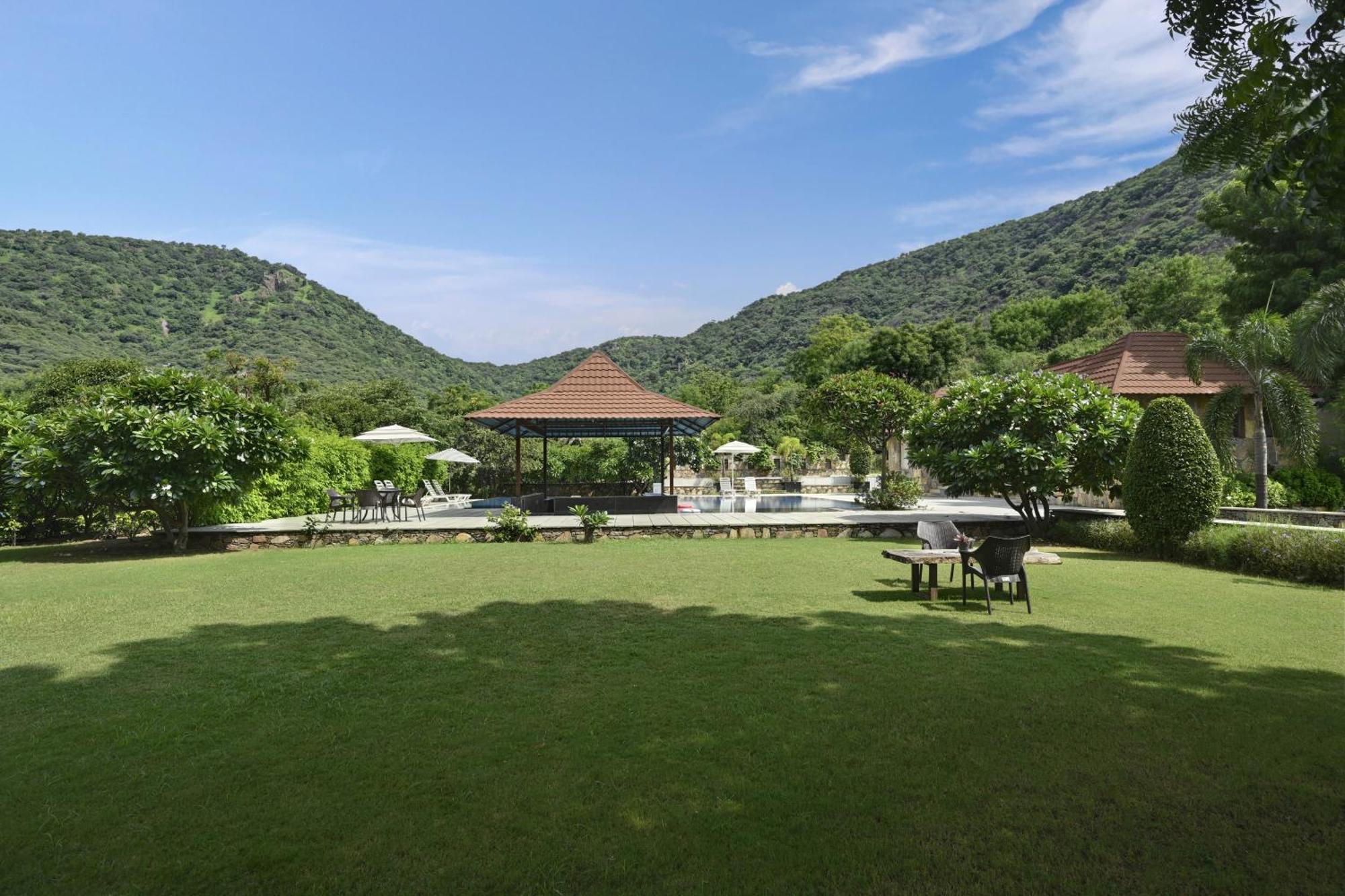 Anandam - A Luxury Resort In Удайпур Экстерьер фото